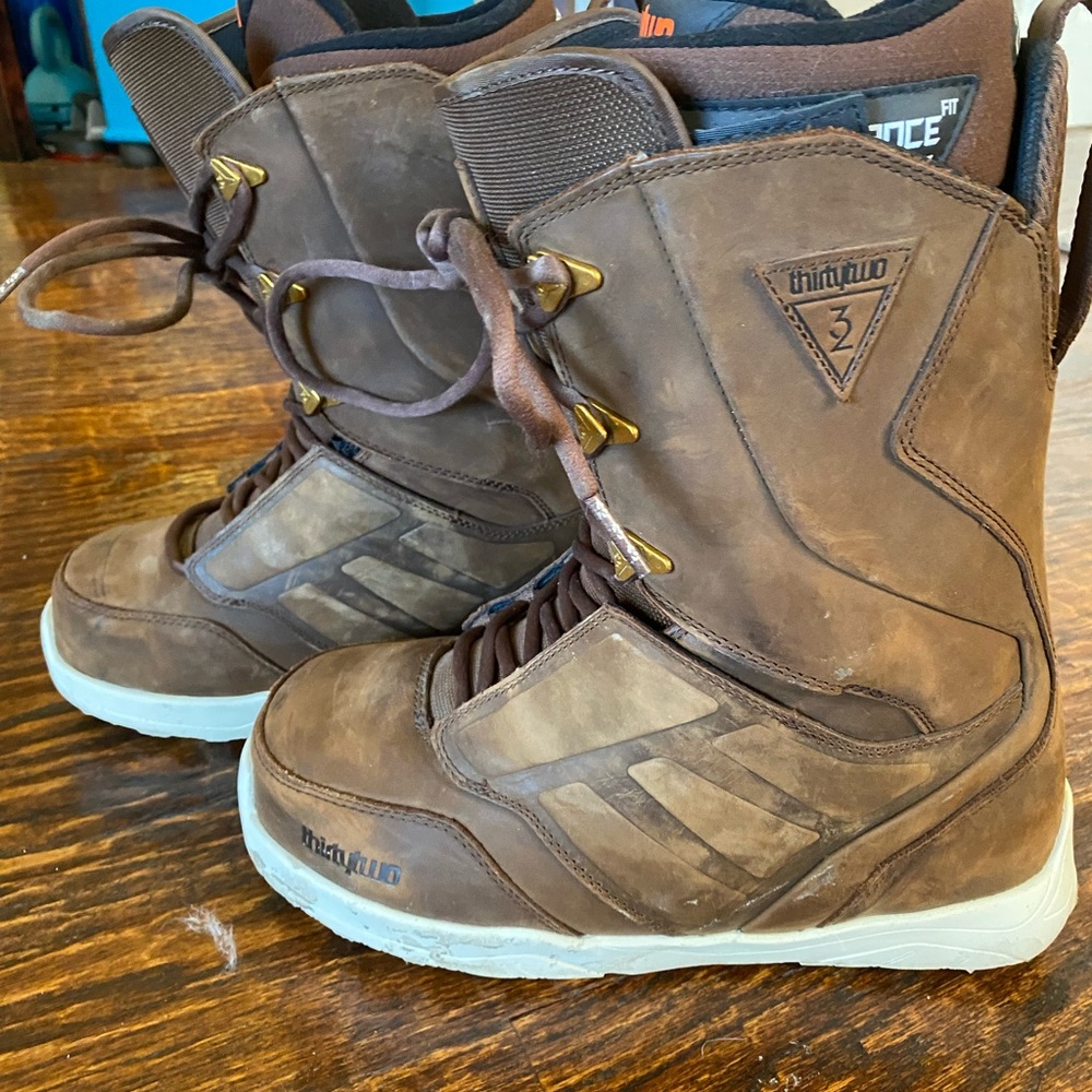 ThirtyTwo Men's Brown Snowboard Boots - men’s size 11
